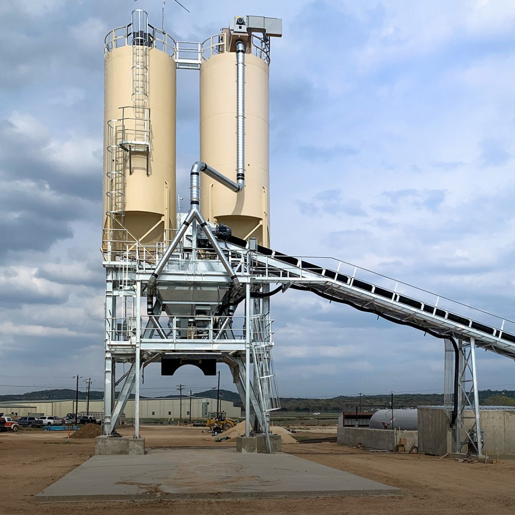Full-load, weighed aggregate hopper of the Advantage 250™ concrete batch plant.